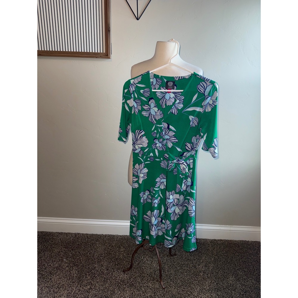 Vince Camuto Green Floral Wrap Midi Dress Size 2